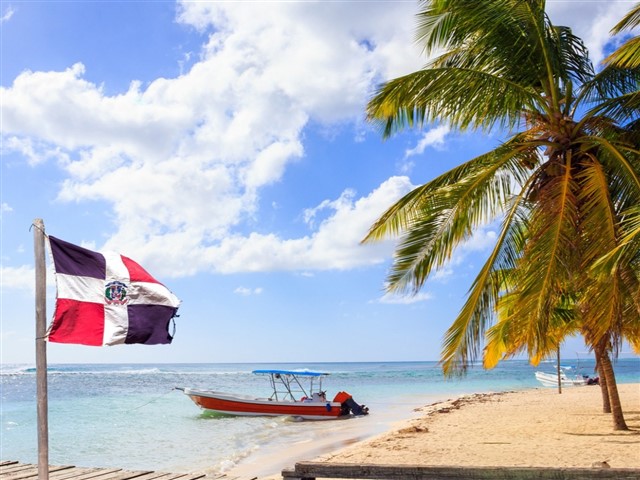 Dominican Republic From the swaying palms and rugged cliffs of Los Haitises in the east to the old mineshafts and dusty trailheads of the Sierra de Bahoruco in the west,...