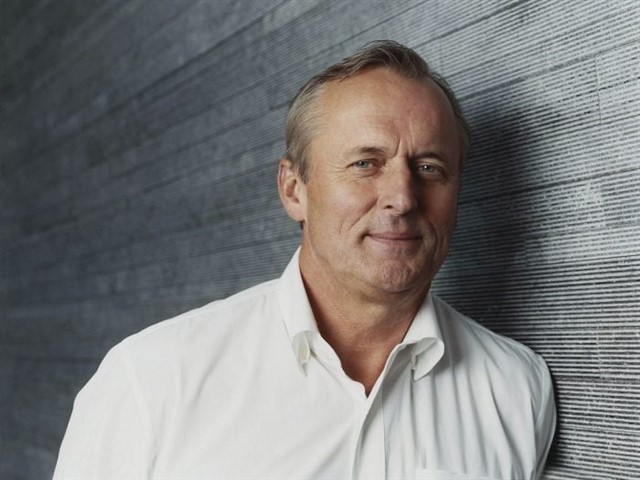 John Grisham The lawyer turned author, John Grisham, concludes the list of the 10 highest earning authors. Earning $18 million, John Grisham has enjoyed celebrity ...
