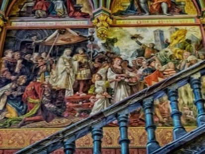 Art collecting Going to a museum in order to appreciate art is one thing. But purchasing a piece of history is something altogether. They may just be strokes of colo...